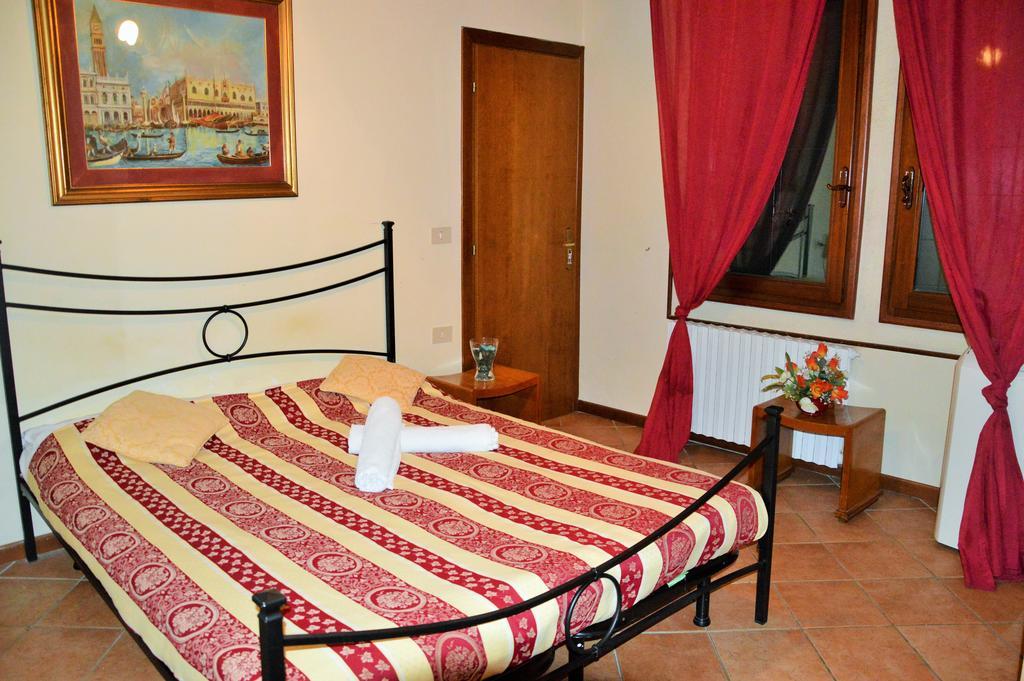 Rialto House Hotel Venice Exterior photo